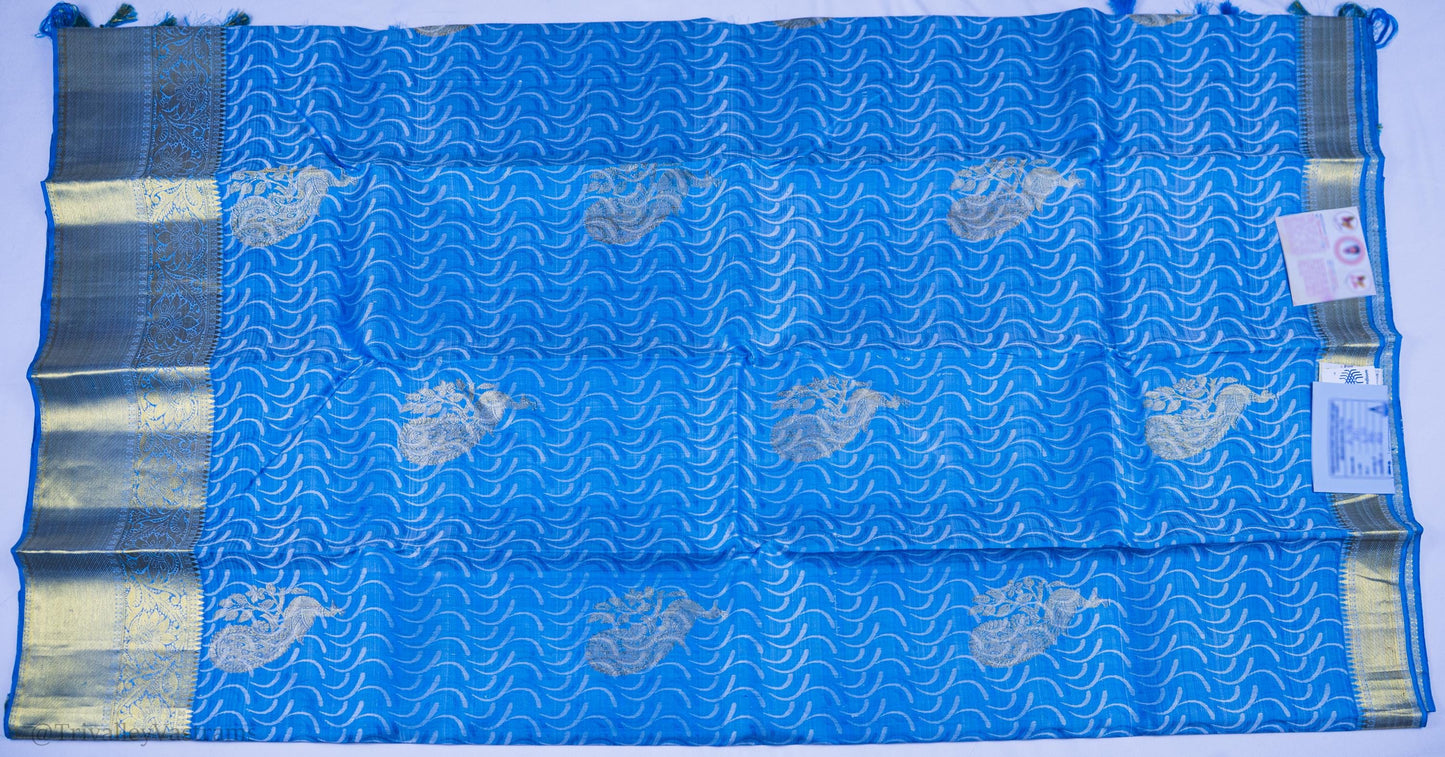 Handloom Kanjivaram Silk Saree in Enchanting Peacock Blue With Golden Border